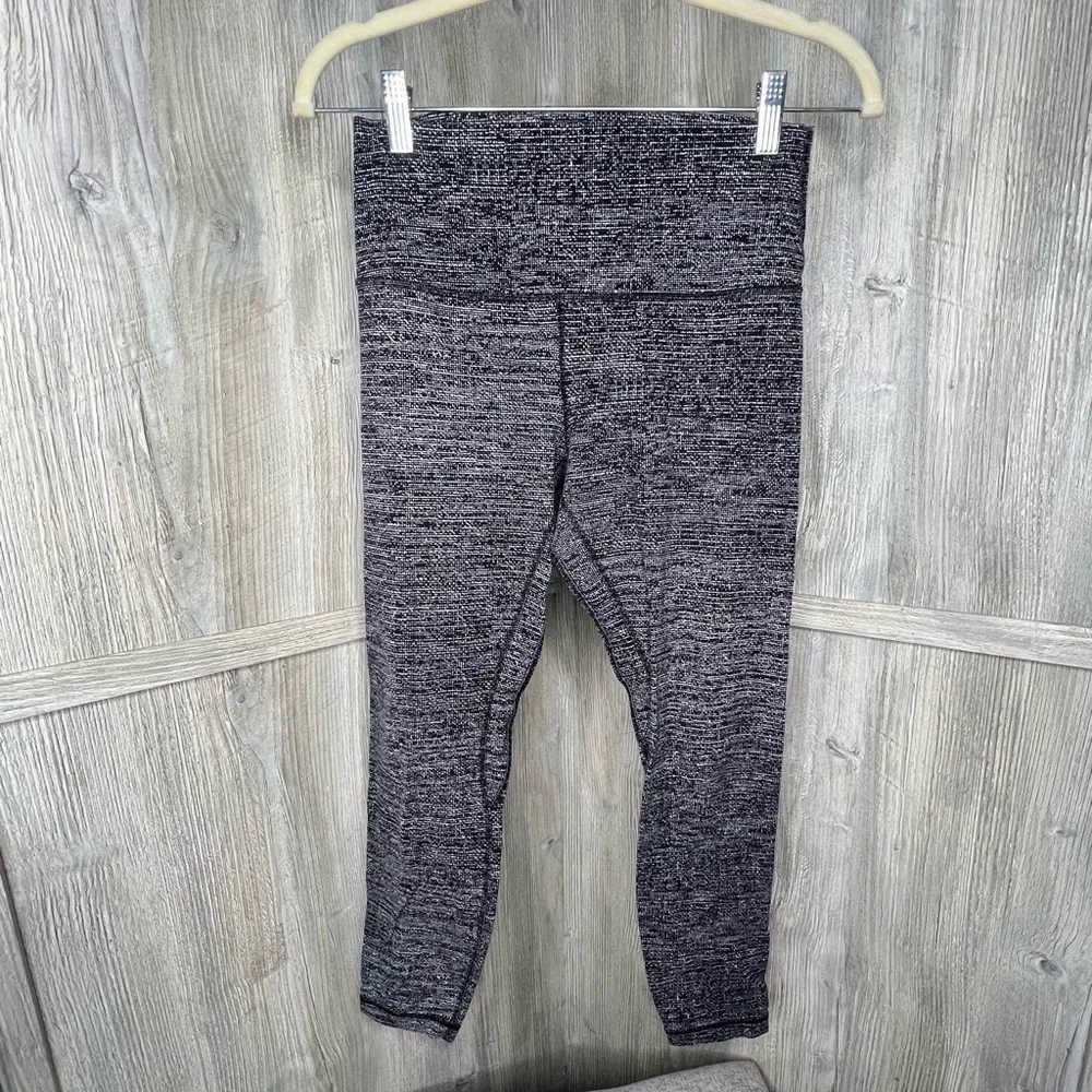 Lululemon 4 Wunder Under 1/2 Tight